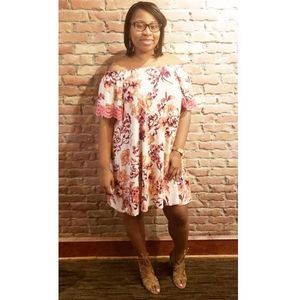 Allison Brittney Off the Shoulder Floral Dress Women's Size Medium